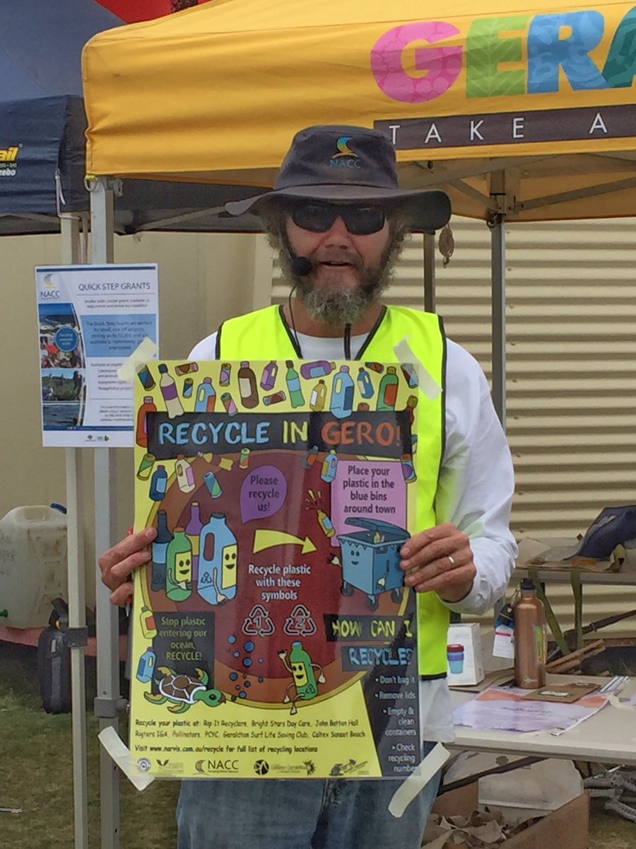 NACC_NRM's tweet photo. #BigBeachSpringClean MC @micpayne2 promoting new recycling options for #Geraldton
HT @NACC_NRM @CityofGG @CRTAFE_BCMI https://t.co/Ppshz3HIg4