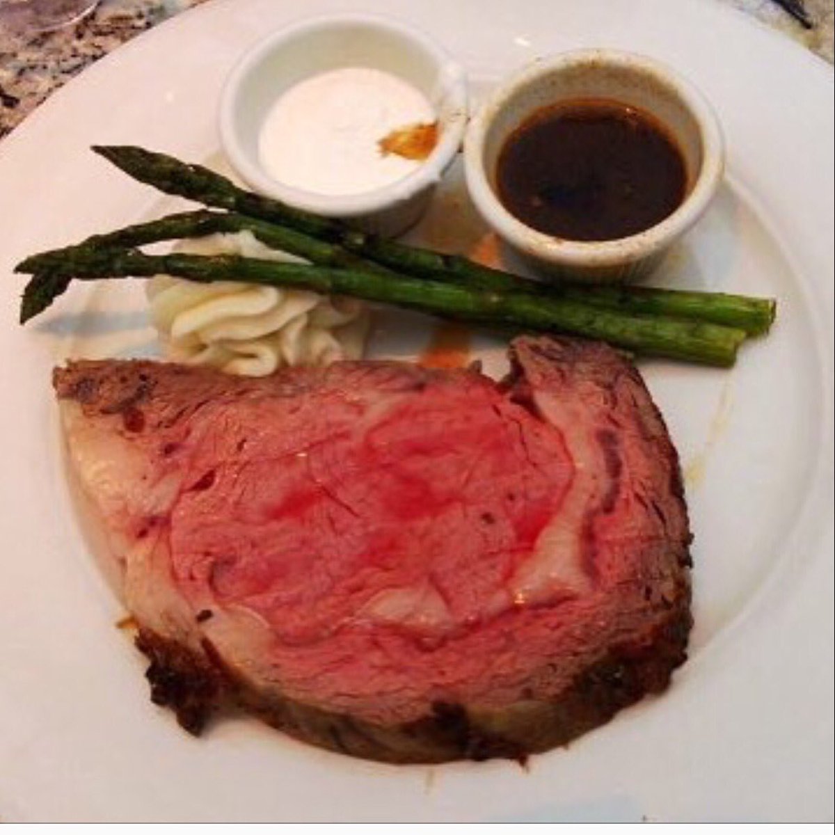 portlandprime1's tweet photo. Delicious prime rib at Portland Prime π΄π Thanks Dan H. @yelp π #beststeaks #primerib #portlandsbest #primedinner #yelp https://t.co/UDiShUsuNP
