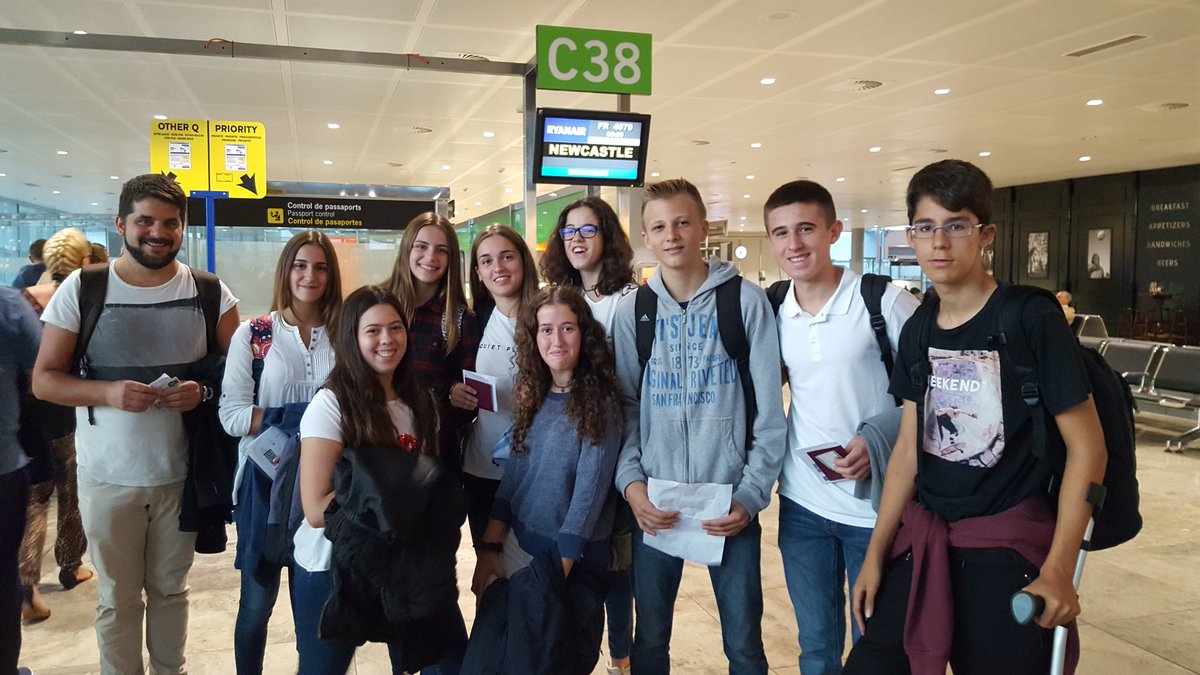 PaidosDenia's tweet image. A punto para la nueva aventura #SmartMaths #Erasmusplus @sepiegob. Os vamos contando....