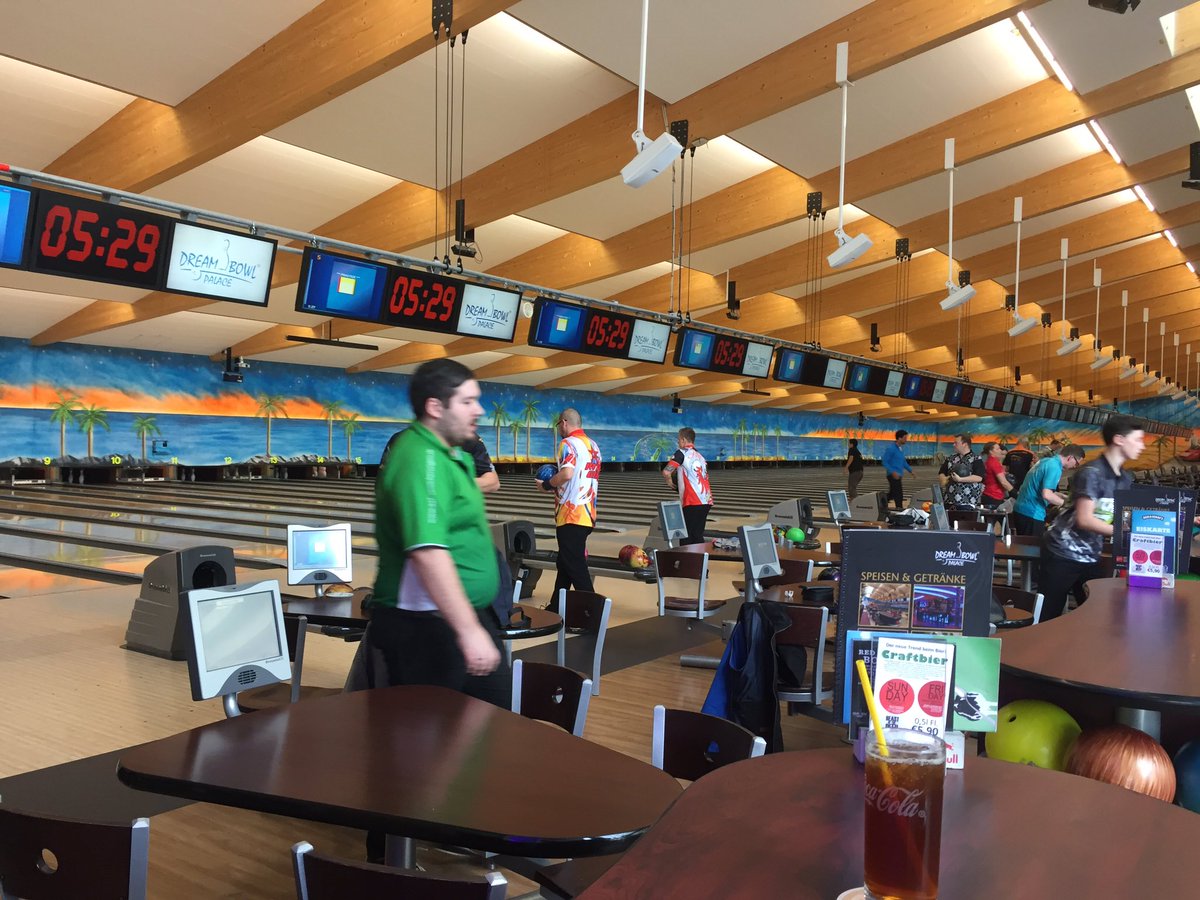 This centre is impressive! Now hoping my buddy Krens will make the finals threw Desperado. Me and Patrick were already safe. (+156 and +147)