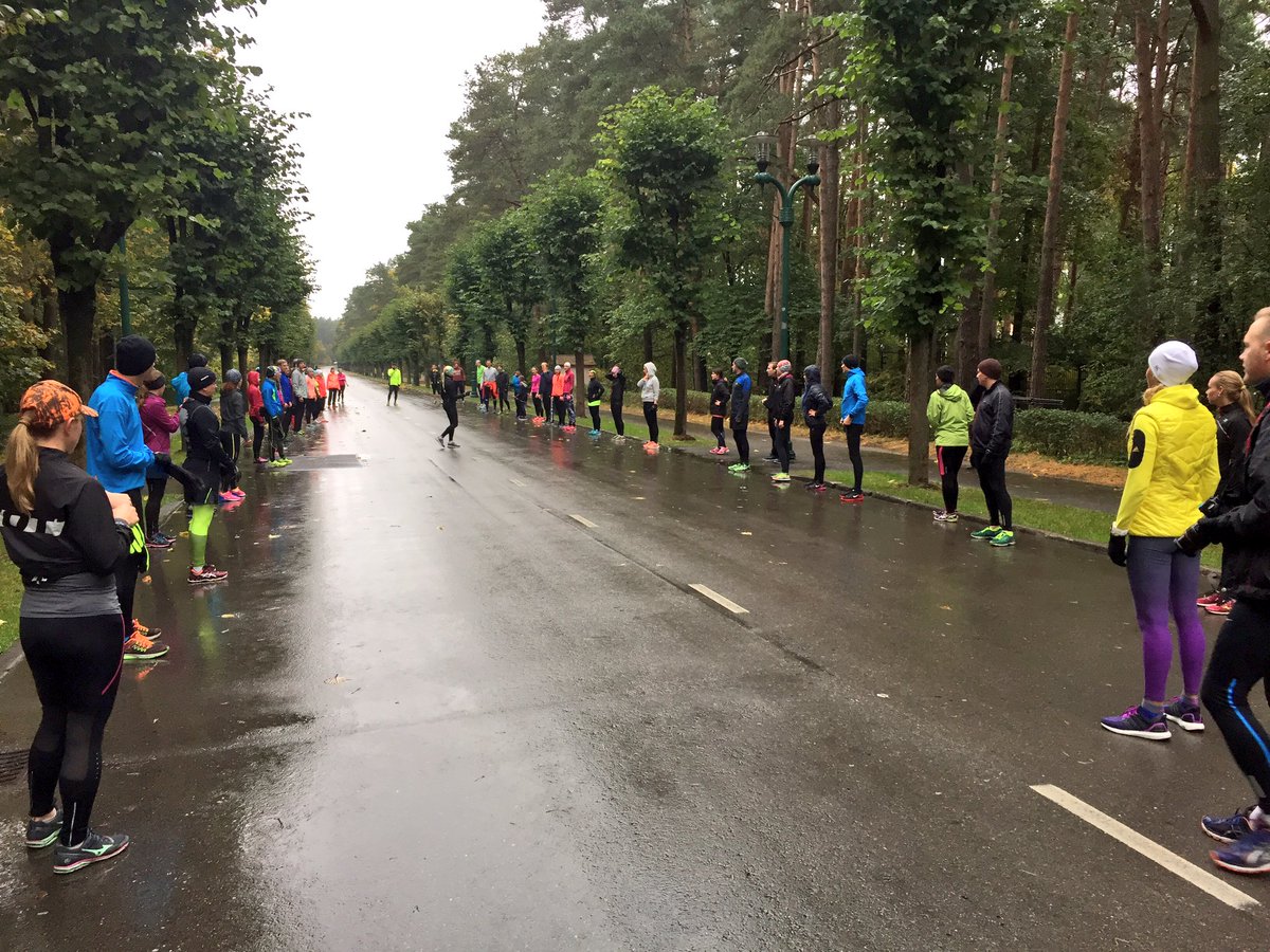 RigasMaratons's tweet photo. Aiziet otrā #warmupweekend diena! Kopā at @AnitaKazemaka un @ZandaZR šodien Mežaparkā! #adidasskola https://t.co/t7qd5TAPla