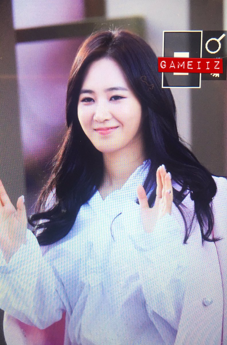 [PIC][09-10-2016]Yuri tham dự buổi Fansign thứ 2 cho thương hiệu nước hoa "BVLGARI Rose Goldea" tại Myeongdong Lotte Duty Free vào chiều nay - Page 2 CuTyQ08UkAEbUBX