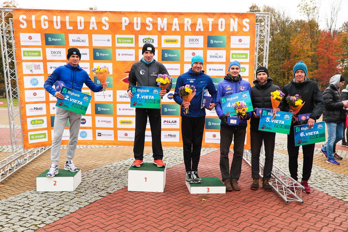 sk_terauds's tweet image. SK Tērauds Treneris Jānis Višķers izcīna 3.vietu pusmaratona distancē un saglabā sudraba pozīciju kopvērtējumā!