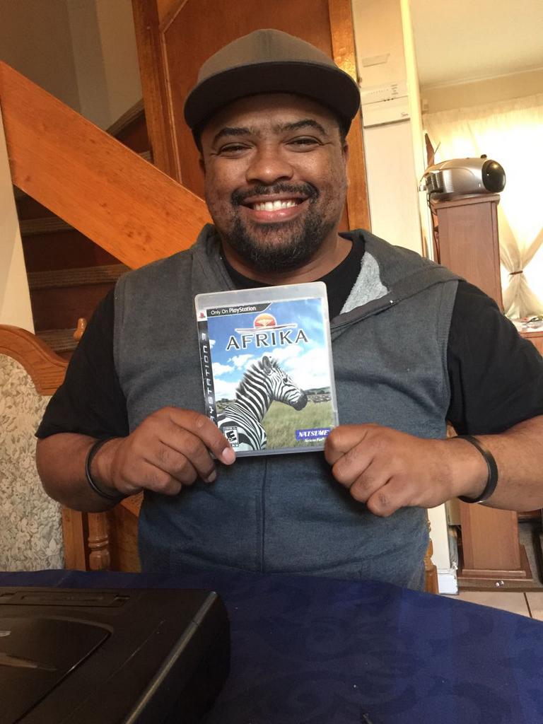 mark1action's tweet photo. @joedudemanguy I dedicate this find to you. Prayers go out to brave fighting the hurricane! All the way from Africa! https://t.co/ppmuomCPZ6