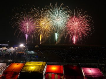 鴻巣花火大会の日程 時間は 穴場や場所取りのコツまで教えます Travel Star