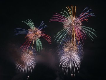 鴻巣花火大会の日程 時間は 穴場や場所取りのコツまで教えます Travel Star