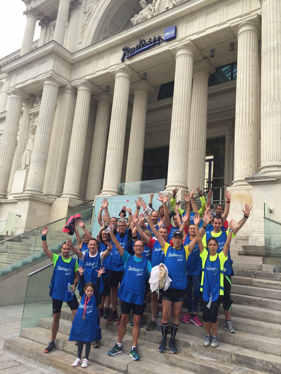 La Team #radissonblu est prête pour les 15 km des #fouleesdutram #nantes #radissonblunantes