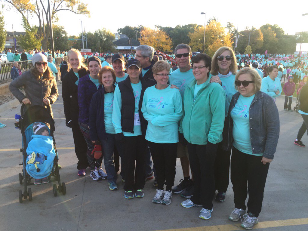 pdeignan12's tweet photo. Bankers Trust at EFY! https://t.co/yo1jyTzWbw