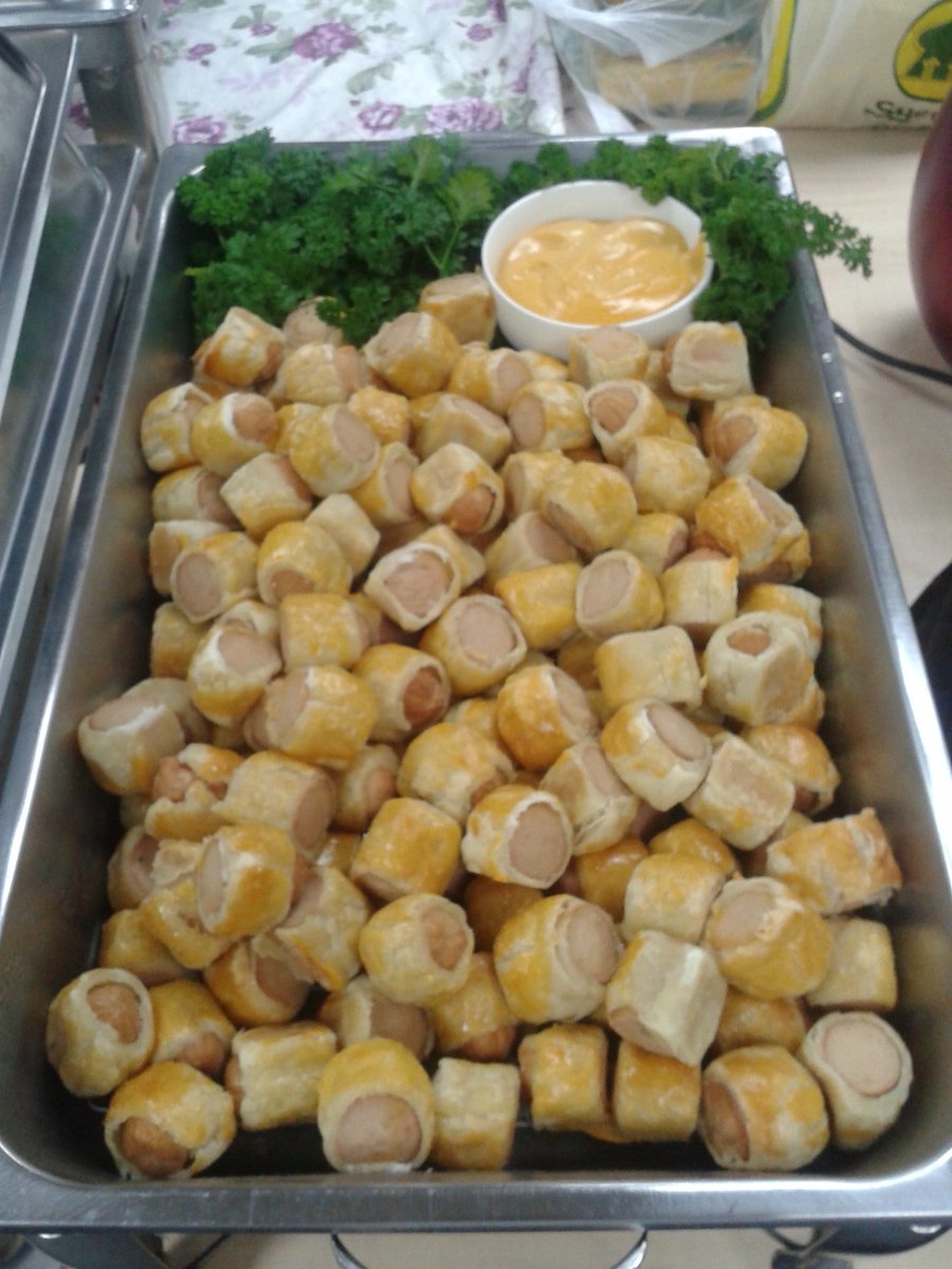 KFIRTEmeals's tweet photo. #sausageroll anyone? Our pastry range https://t.co/L6XMFvPqq3