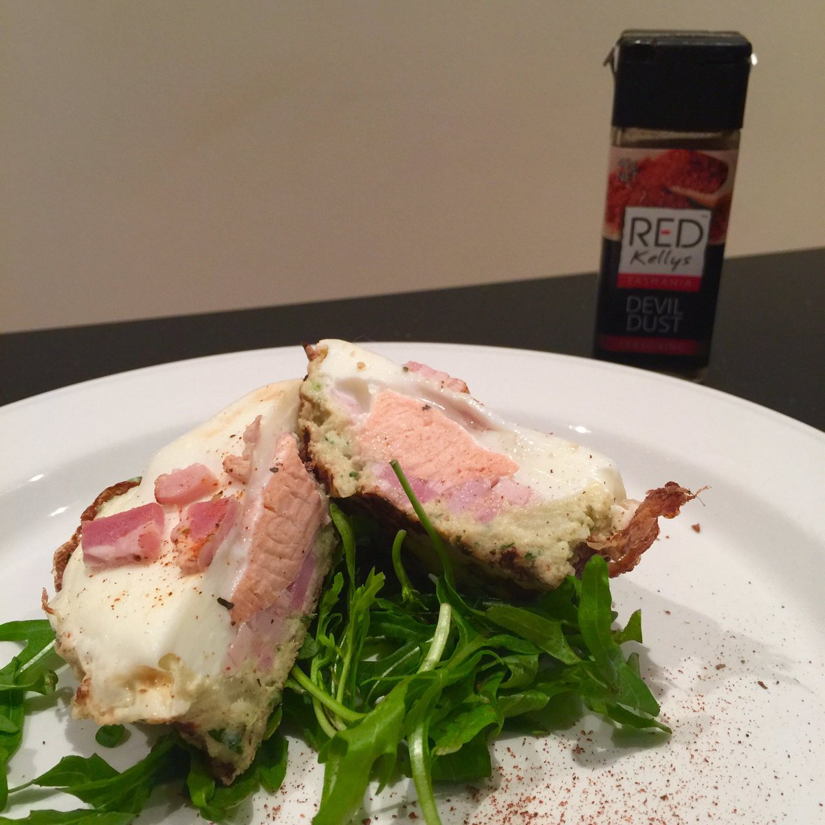 Cauliflower crust pie, with egg &amp; <a href="/TassalSalmon/">TassalSalmon</a> and a sprinkle of <a href="/RedKellys/">Red Kellys</a>. Picked it up at <a href="/DaviesLst/">Davies Grand Central</a> #foodporn #dinner <a href="/GoodFruitandVeg/">Good Fruit and Veg</a>