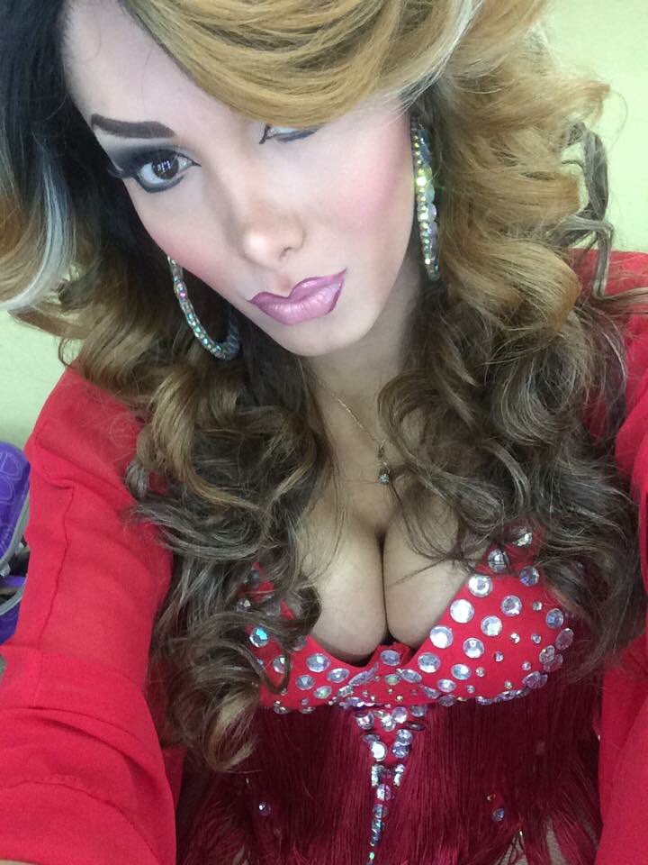JimenaCast's tweet photo. Ninel Conde #NinelConde https://t.co/aO8k3UI9Mt