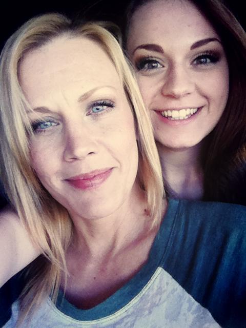 Shattered_Radio's tweet photo. @muddpile My Beautiful Wife & Daughter thanks for tuning in #shatteredradio #loveallmychildren #familyrules #Mikeyrocks https://t.co/Y85XM6CcjV