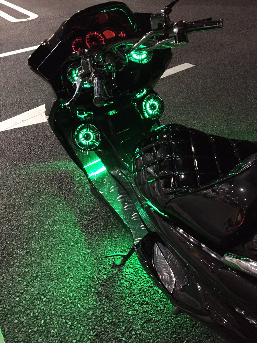 y_qtv's tweet photo. 東京からマジェ売ります！
不具合は基本的にはないですが、不具合とは別の問題点がちょっとあるのでDM下さい。
値段は相談で決めたいと思ってます。
 
#バイク売ります
#マジェ売ります
#単車との交換もあり
#拡散希望 https://t.co/qXlOaAAJ6G