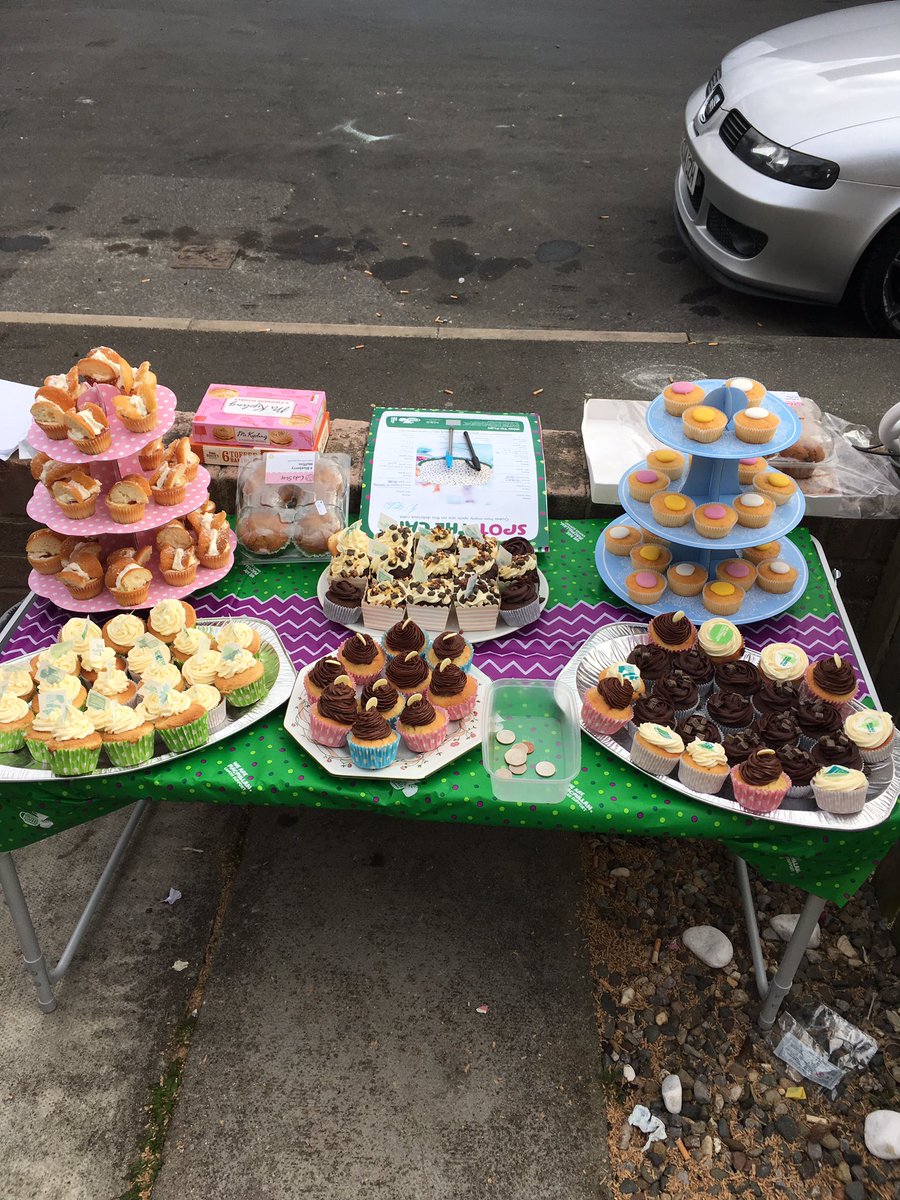 purvis477's tweet photo. Macmillan coffee morning yesterday we raised £424.50 #MacmillanCoffeeMorning @macmillancancer well done everyone xx https://t.co/Tz44LE5oE6