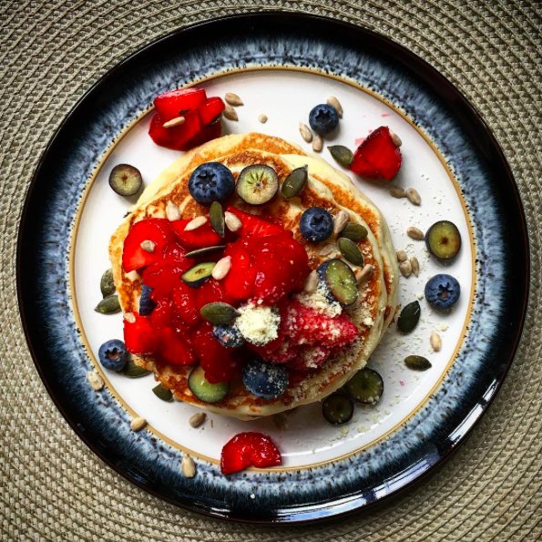 MuscleRescue_UK's tweet photo. #sundaypancakes : swap out regular flour for #coconutflour, it's high in fiber, protein &amp; healthy fats. #happysunday 🍌🍳
📷: @ssaleheen https://t.co/KUctmiXqk3