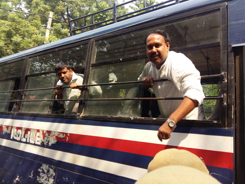 ChaudharyRajivs's tweet photo. LG द्वारा दिल्ली के सर्किल रेट बढ़ाने के निर्णय को निरस्त करने पर आप ग्रामीण मोर्चा ने LG के खिलाफ प्रदर्शन किया @dilipkpandey @DelhiTalwar https://t.co/mrJioH6LGd