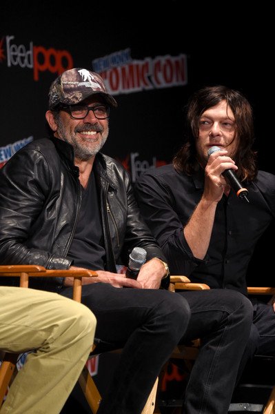 TheWalkngDeadFR's tweet photo. 📸 Norman et Jeffrey pendant le panel. #NYCC2016. #FoxComicCon #TWD (©Jamie McCarthy/Getty Images) [14] https://t.co/IN55tdiOy3