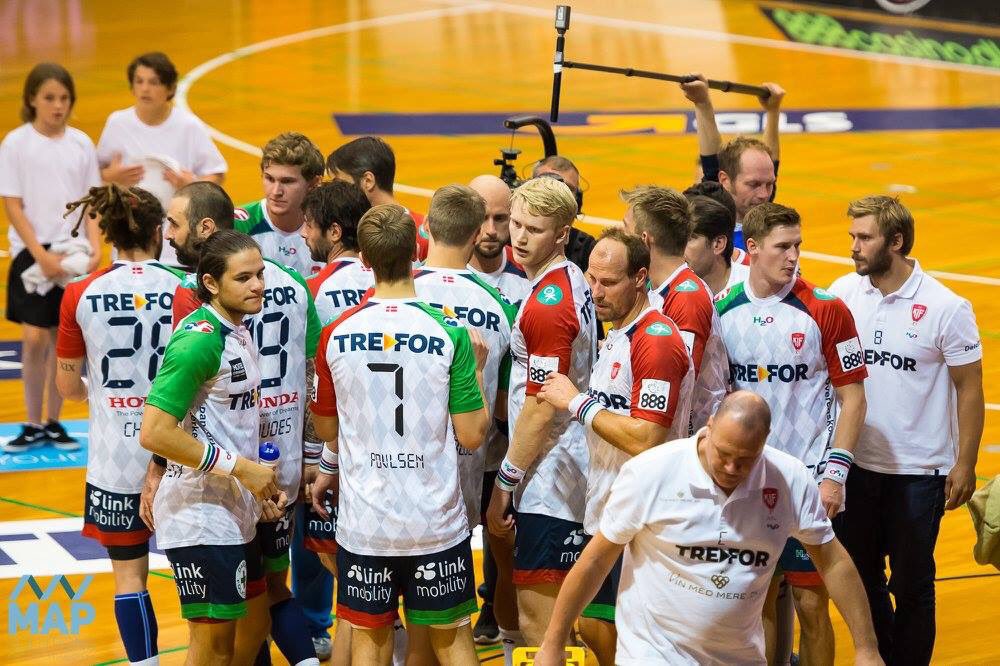A9Garcia's tweet photo. Let's start our European way!
🗓9/10
⌚️16:15h
📍Sydbank Arena #Kolding
🏆@CupEhf
👥 Plzeň - házená 🇨🇿
#handball #kifkbh https://t.co/Zefqki8VUz