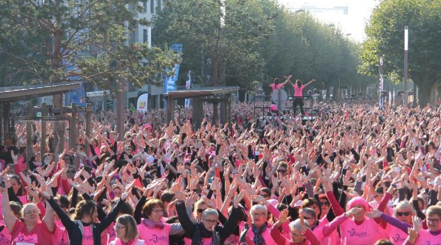 La Roche. Course la Joséphine : une vague rose contre le cancer dlvr.it/MQSnkm