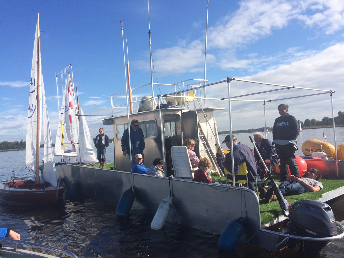 GWVDeVrijbuiter's tweet photo. Wachten op wind bij de #pip2016 op het water https://t.co/8D6wfi9U4O