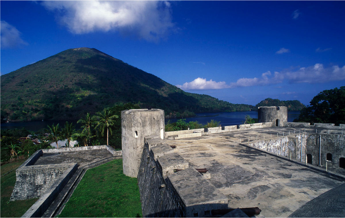 bandaislands's tweet photo. Today Fort Belgica is on the #UNESCO World Heritage List as part of the Historic and Marine Landscape of the Banda Islands https://t.co/rJW8JfZIZs
