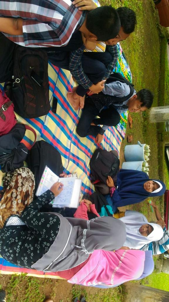 ipmkaranglewas's tweet photo. Pindah suasana rapat di monumen jensoed karlew.
@ipmbanyumas https://t.co/IL6tf9eAvp