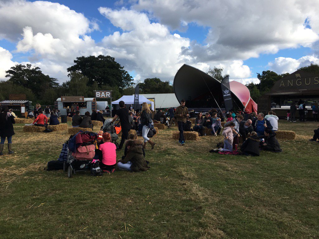 Theo_stanti's tweet photo. Nice Sunday family vibe in Trent Park for Bear Grylls event #Livemusic #goodfood #activitycentral https://t.co/JETvr98fIY