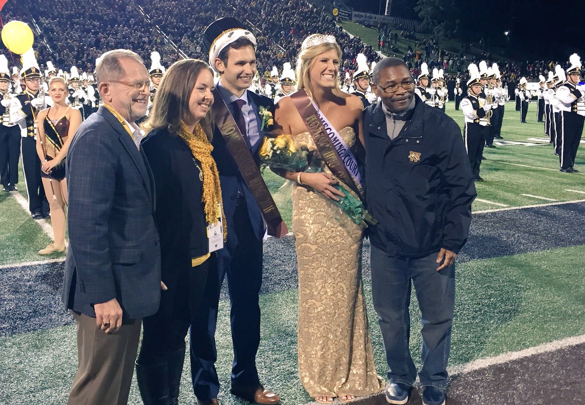 slighdiggity's tweet photo. @thyefischman is a good dude. So happy for him. #GoodGuysDoFinishFirst 👑 https://t.co/qcY0l8gmxq