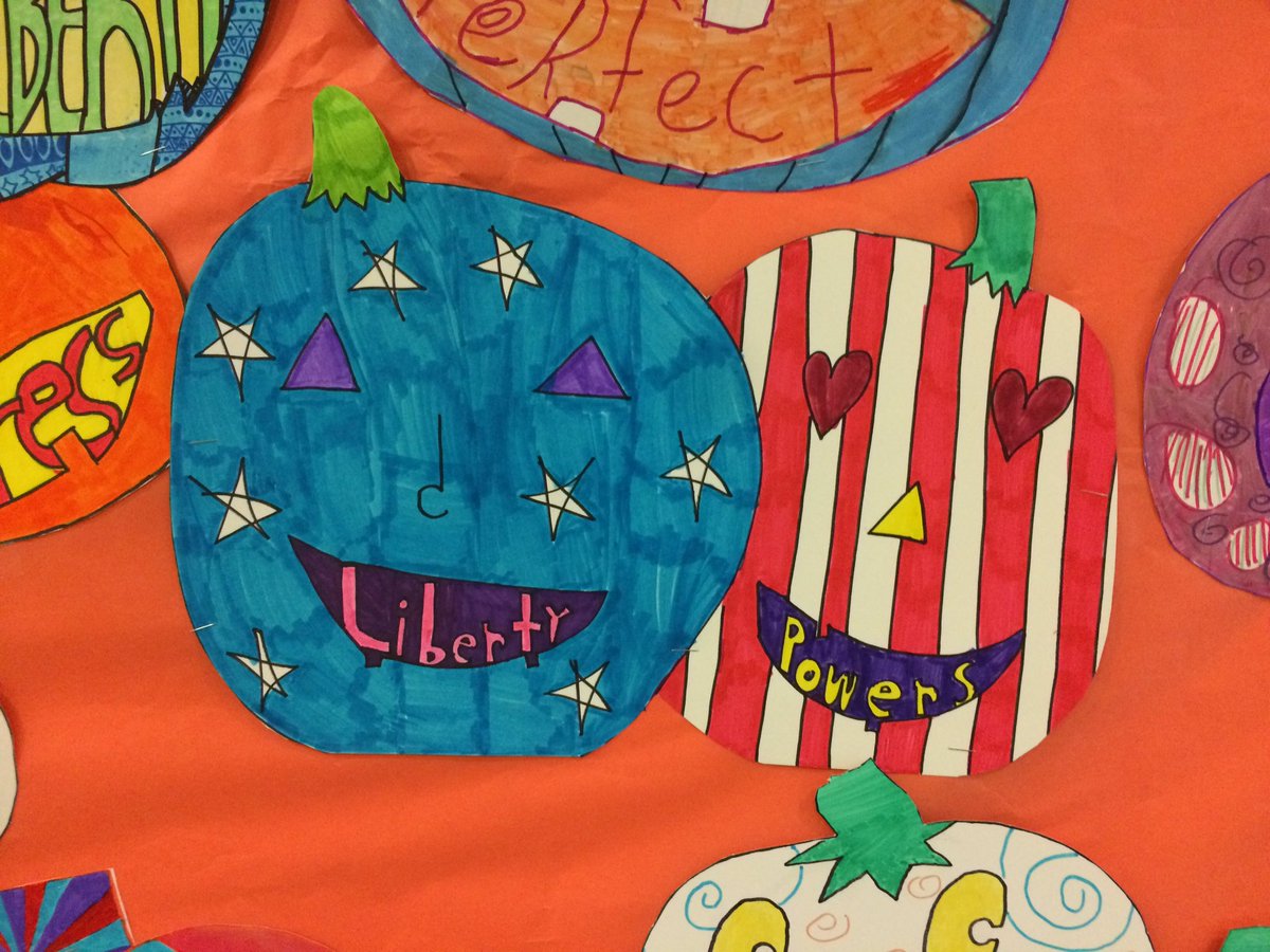 RoniRohr's tweet photo. P.O.P! Does not segregate or discriminate against any pumpkins, be they polka-dotted, analogous, striped or patterned in any way! https://t.co/sEDgLC9b1x