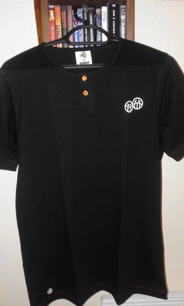 ManuDMonkey's tweet photo. Petit Polo #OnePièce reçu hier merci à #Tsume et #Ledok. https://t.co/IbR1SV47cy