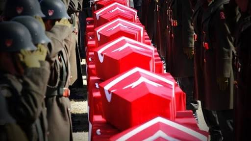 Hakkari Şemdinli'de Şehit düşen askerlerimize  Allah'tan rahmet sevdiklerine sabır dileriz.