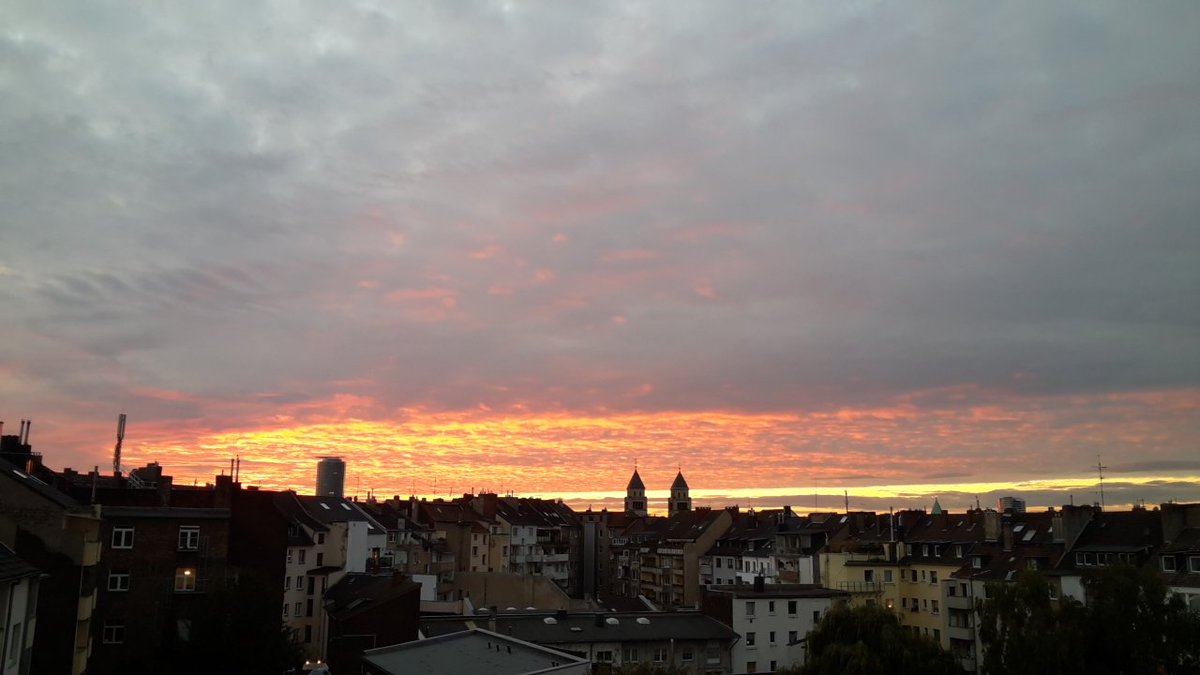 Einen wunderschönen Abend euch! #sonnenuntergang