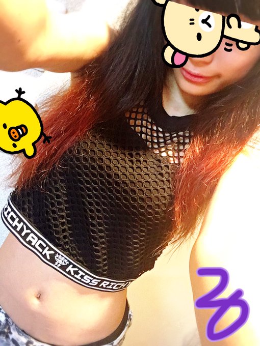 折角リラクマに埋もれ落書きしてたのに&epsilon;(｡･&times;･｡)з  あれ？投稿してるかな？？  可愛いお洋服だから何回投稿してもいいやぁ♡  現在この写メより2〜３キロ太りました&epsilon;(｡･&times;･｡)з https://t<a href="/tag/%E3%81%9F%E3%82%8F%E3%82%8F%E3%83%81%E3%83%A3%E3%83%AC%E3%83%B3%E3%82%B8"class="tags"><span>#たわわチャレンジ</span></a>