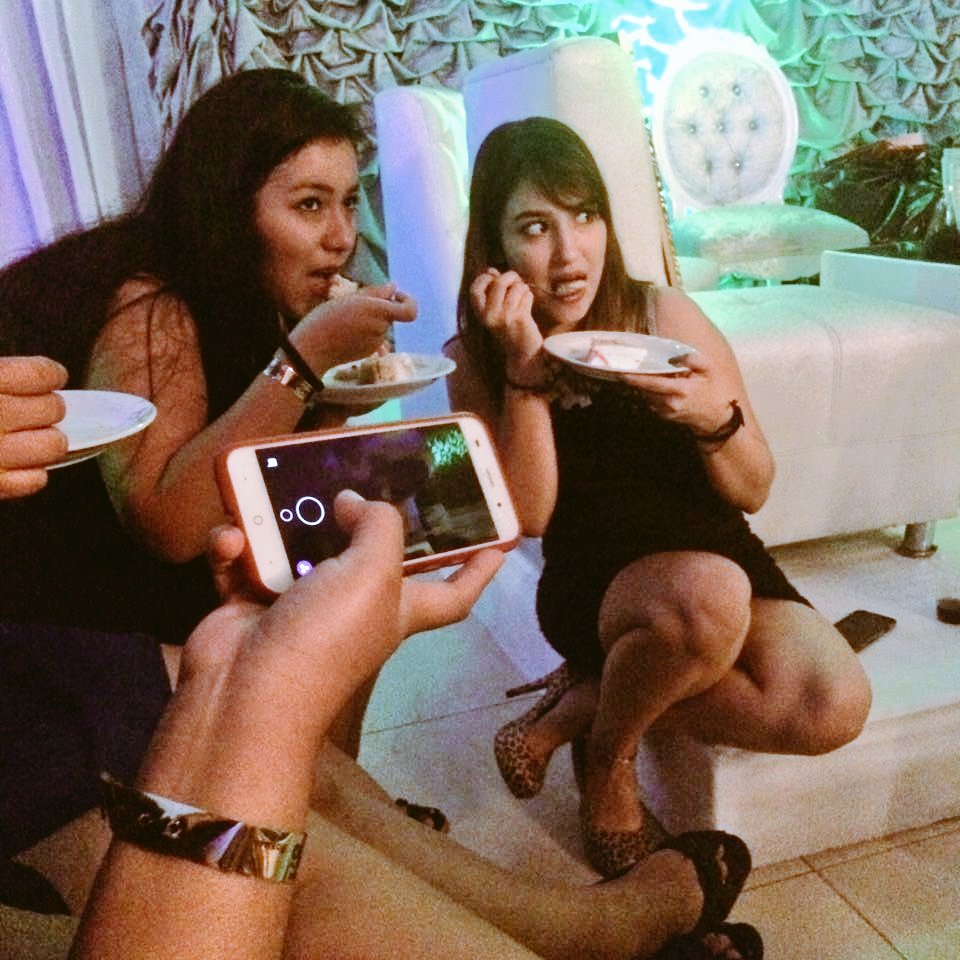 lengwiss's tweet photo. -¿Quieren bailar?
-No
-¿entonces a que vienen a la fiesta?
-... https://t.co/WYB5hbJpNc