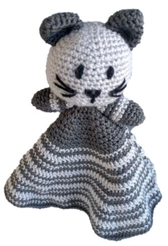 BuiltByBoo's tweet image. After finishing off a few commissioned orders, Built By Boo is delighted to introduce you all to Kitty the Cat Blanky 💗