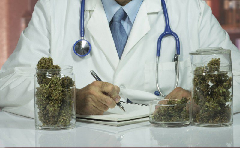 MedicinalMJDoc's tweet photo. Smoke #marijuana? How ur #doctor’s political leanings influence #treatment https://t.co/ehfiVrx0Jw @cannabist #politics #marijuanatreatment https://t.co/pu9KQnhZ6Z