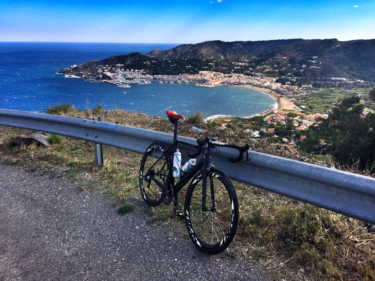 GironaCycling's tweet photo. @spinonthese having fun on the way to #stperederodes in #catalunya. #cycling #gironacycling https://t.co/rRNHIPZ0L8