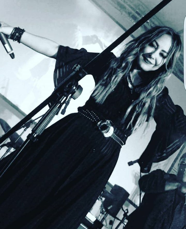 ChrysaAslanator's tweet photo. Σε λατρεύω!😁❤❤οι λέξεις δεν μπορούν να περιγράψουν αυτό που νιώθουμε για σένα!😁❤❤#aslanator για πάντα!! @maslanidou https://t.co/dPYVAQVqkt