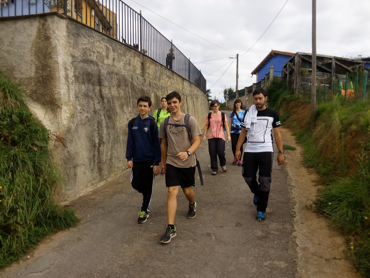 ScoutAsturias's tweet photo. Las rutas se disfrutan, no se hacen.  😍🎶 https://t.co/lKA1I6l7au