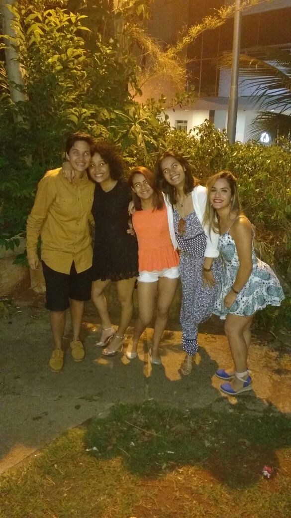 batista_hannah's tweet photo. Melhores da minha vida ❤😍
#niverdaMozy
#ptzao
#tooper https://t.co/l29qoHMdCI