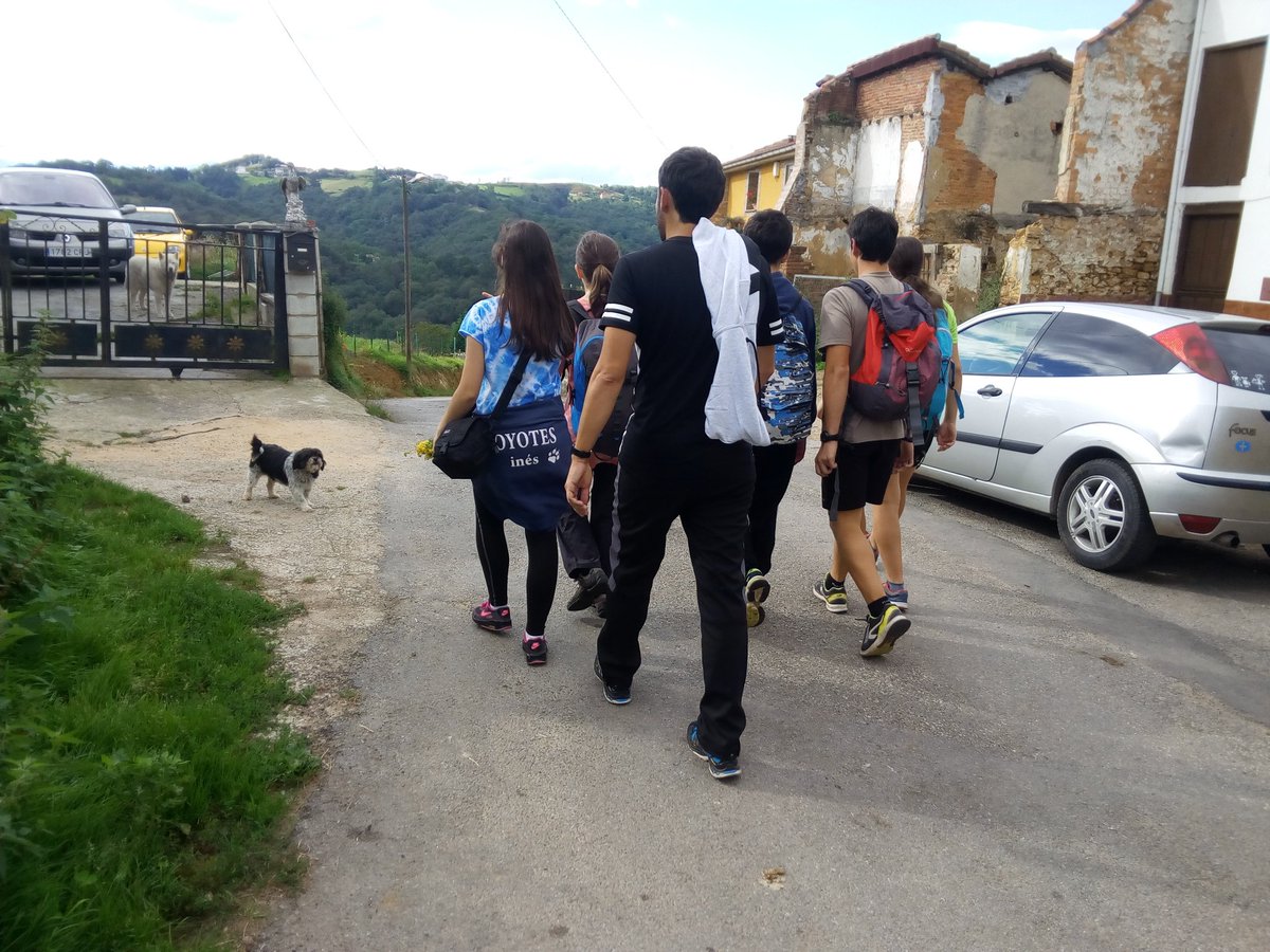 ScoutAsturias's tweet photo. Las rutas se disfrutan, no se hacen.  😍🎶 https://t.co/lKA1I6l7au