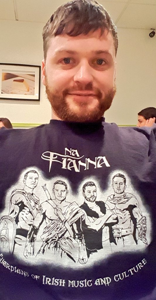 Na Fianna tweet media