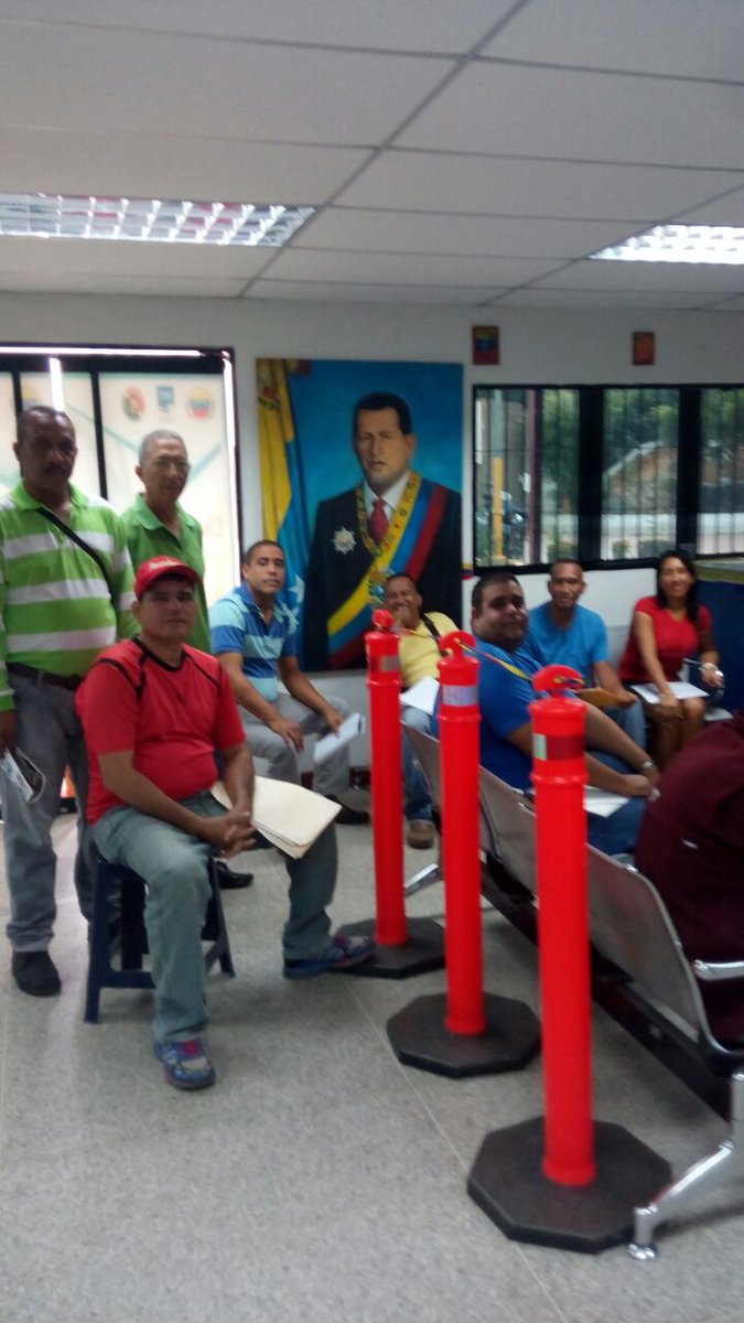 FonturAnzotegu1's tweet photo. Amigo Transportista, hoy domingo te esperamos, sede de INTT Barcelona Anz Ven a tu Registro @Fontur_Oficial @mpptop https://t.co/aJBiOAZmsK