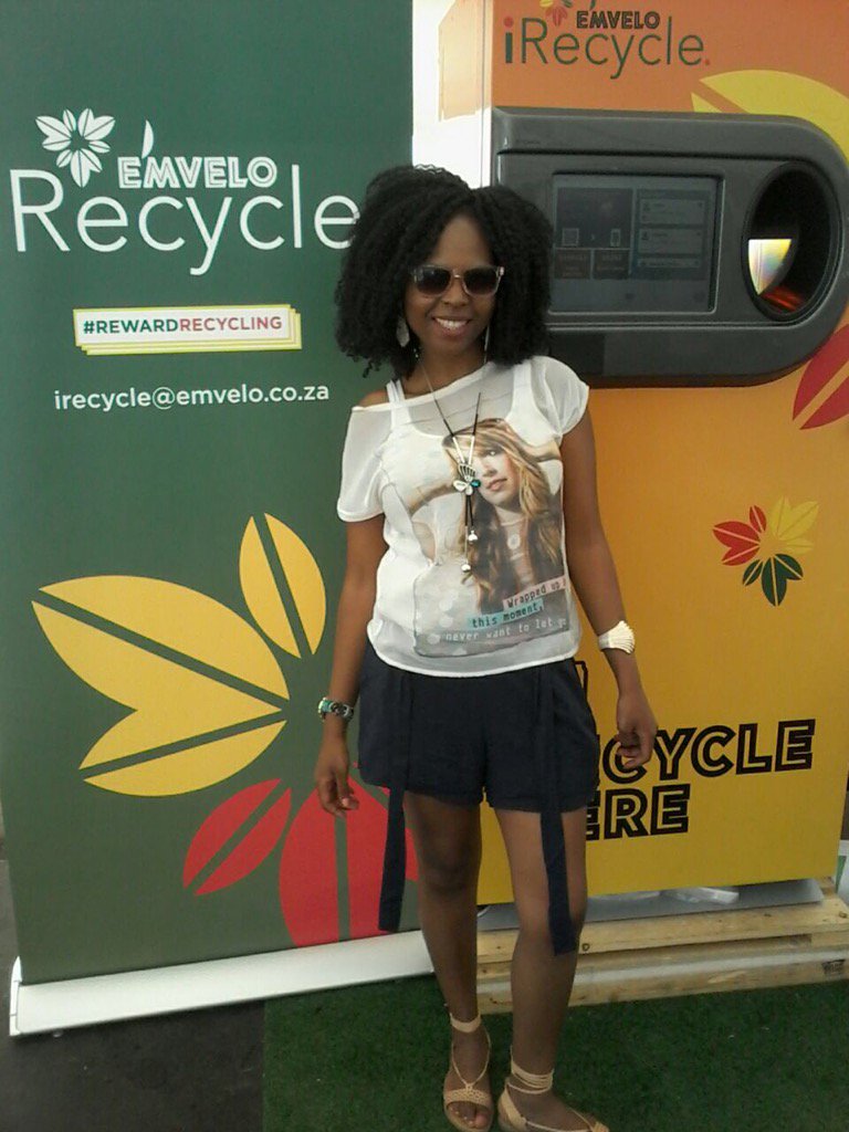 EmveloiRecycle's tweet photo. Hey @pamela_pita thanks for recycling. #RewardRecycling #DSTVdeliciousfestival https://t.co/laEFY8KRDk