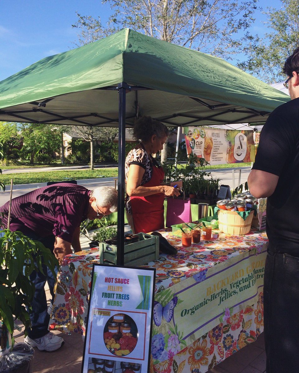CoralSpringsFL's tweet photo. The Farmers' Market is back!! Meet us at the ArtWalk -- vendors will be here until 1 p.m.! πππ #csartwalk #mycoralsprings https://t.co/2NmDmfT1Gn