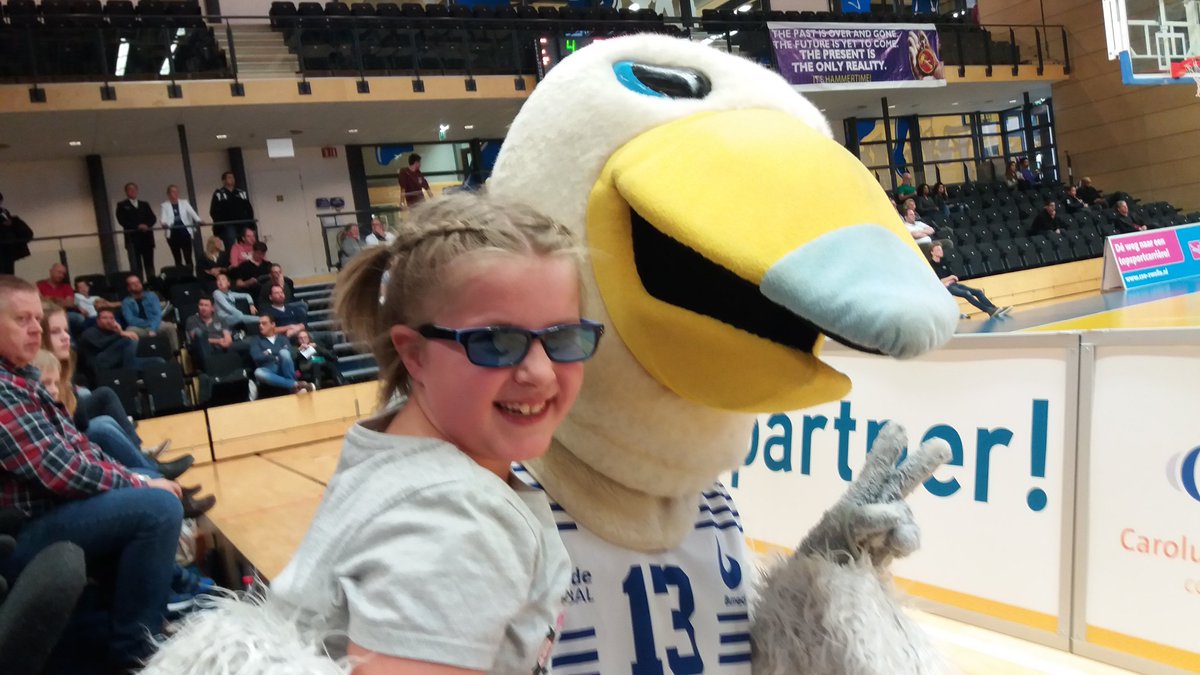 SettenGeurt's tweet image. Even op de foto @LandstedeBasket