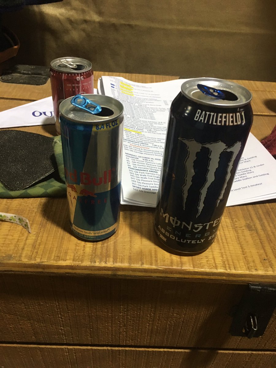 LaRicaLLC's tweet photo. How we get through #MGN2016 w @SitcomPsychic https://t.co/lGARhatuer
