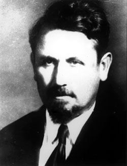 falledlenin's tweet photo. В цей день 1892 народився Михайло Кравчук—укр.математик,автор укр.матем.термінології.Загинув у радян.концтаборі 1942 https://t.co/JbWfCKZaJw