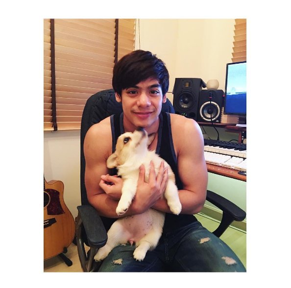 { ig.amennx } Hug you Hug me
Happy Sunday ❤️🙈