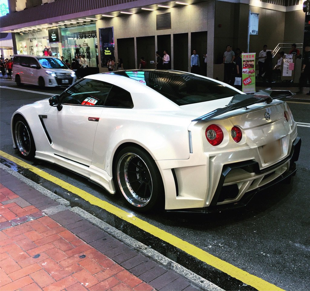 Und der Nissan GT-R von hinten #nissan #carporn #hongkong #nissangtr #carspotter